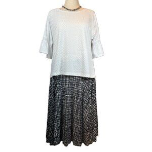 Covington Graphic A-Line Skirt – XL – Eco-Friendly & Effortless Style Turn heads